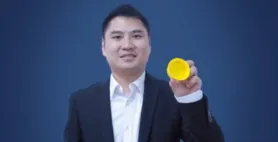 Brian Yue_schmaler